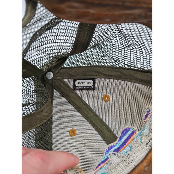 Patagonia Fitz Roy Trout Anvil Patch Snap Back Mesh Trucker Hat Tan - Picture 4 of 5